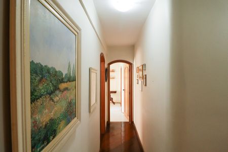 Apartamento para alugar com 200m², 3 quartos e 3 vagas Apartamento para alugar com 200m², 3 quartos e 3 vagasCorredor