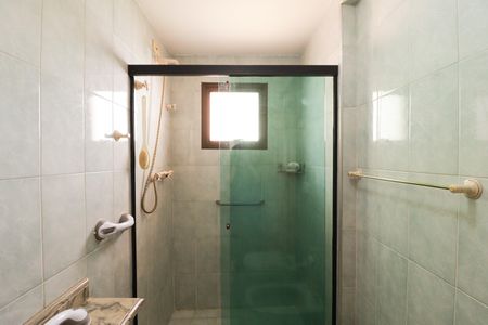 Apartamento para alugar com 200m², 3 quartos e 3 vagas Apartamento para alugar com 200m², 3 quartos e 3 vagasBanheiro da Suíte 2