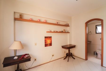 Apartamento para alugar com 200m², 3 quartos e 3 vagas Apartamento para alugar com 200m², 3 quartos e 3 vagasSuíte 3