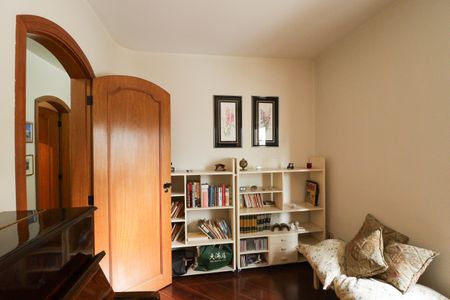 Apartamento para alugar com 200m², 3 quartos e 3 vagas Apartamento para alugar com 200m², 3 quartos e 3 vagasQuarto
