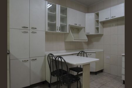 Casa à venda com 320m², 4 quartos e 2 vagasCozinha