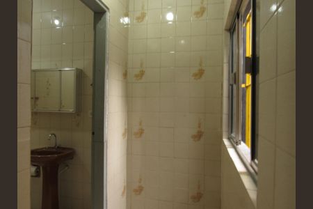 Casa à venda com 320m², 4 quartos e 2 vagasBanheiro Casa 2