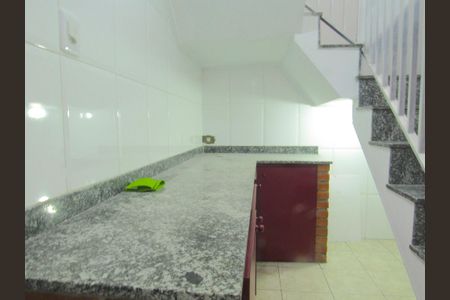 Casa à venda com 320m², 4 quartos e 2 vagasSala