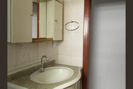 Casa à venda com 320m², 4 quartos e 2 vagasBanheiro