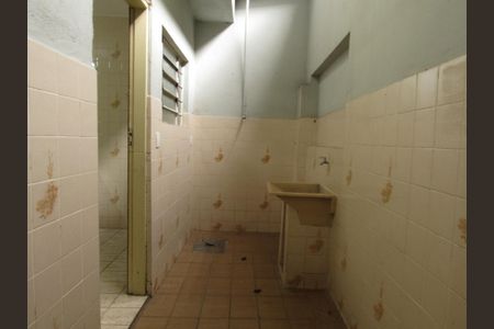 Casa à venda com 320m², 4 quartos e 2 vagasÁrea de Serviço Casa 2