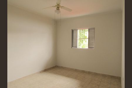 Casa à venda com 320m², 4 quartos e 2 vagasQuarto 2