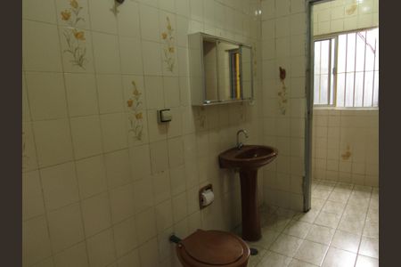 Casa à venda com 320m², 4 quartos e 2 vagasBanheiro Casa 2