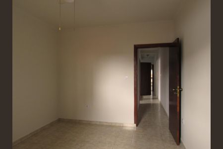 Casa à venda com 320m², 4 quartos e 2 vagasQuarto 2