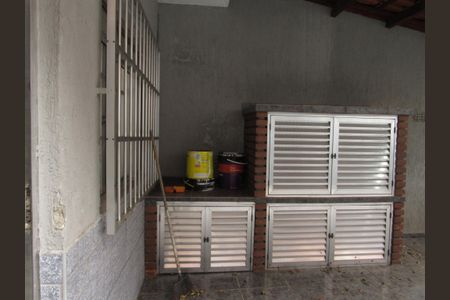 Casa à venda com 320m², 4 quartos e 2 vagasÁrea externa