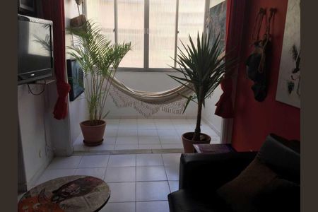 Apartamento à venda com 76m², 1 quarto e sem vaga