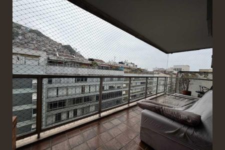 Apartamento à venda com 117m², 2 quartos e 1 vaga