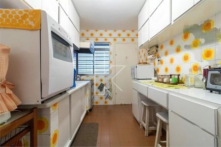 Casa de Condomínio à venda com 3 quartos, 180m² em Vila Olímpia, São Paulo