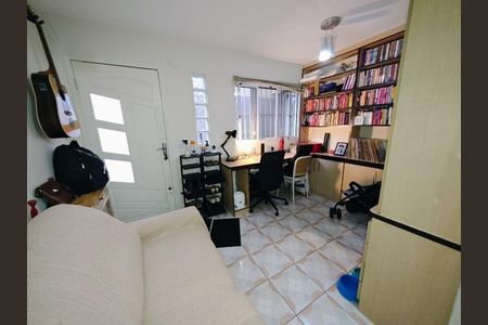 Casa à venda com 161m², 2 quartos e sem vaga