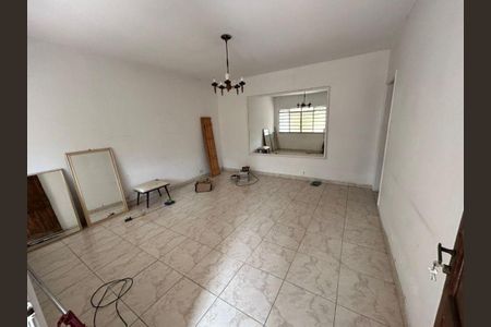 Casa à venda com 4 quartos, 246m² em Vila Sonia, São Paulo