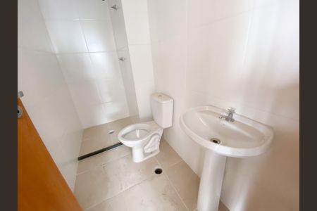 Apartamento para alugar com 39m², 2 quartos e sem vaga Apartamento para alugar com 39m², 2 quartos e sem vagaBanheiro