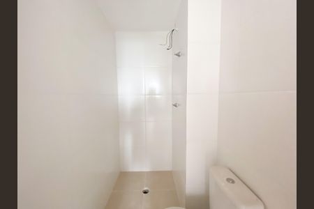 Apartamento para alugar com 39m², 2 quartos e sem vaga Apartamento para alugar com 39m², 2 quartos e sem vagaBanheiro
