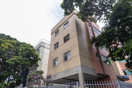 Apartamento para alugar com 160m², 4 quartos e 2 vagas Apartamento para alugar com 160m², 4 quartos e 2 vagasFachada