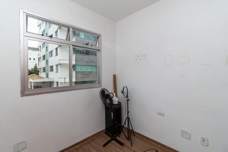 Apartamento para alugar com 160m², 4 quartos e 2 vagas Apartamento para alugar com 160m², 4 quartos e 2 vagasQuarto 2