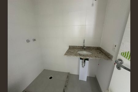Apartamento à venda com 73m², 3 quartos e 2 vagasBanheiro