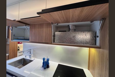 Apartamento para alugar com 90m², 2 quartos e 1 vaga Apartamento para alugar com 90m², 2 quartos e 1 vagaCozinha e Área de Serviço