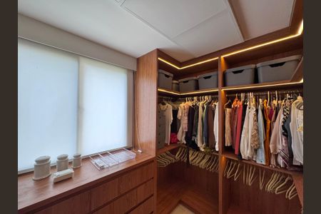 Apartamento para alugar com 90m², 2 quartos e 1 vaga Apartamento para alugar com 90m², 2 quartos e 1 vagaSuíte - Closet