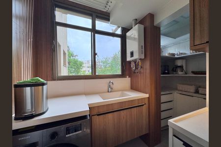 Apartamento para alugar com 90m², 2 quartos e 1 vaga Apartamento para alugar com 90m², 2 quartos e 1 vagaCozinha e Área de Serviço