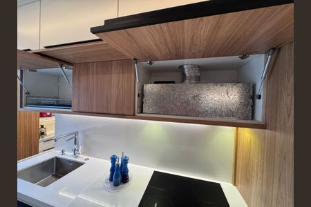 Apartamento para alugar com 90m², 2 quartos e 1 vaga Apartamento para alugar com 90m², 2 quartos e 1 vagaCozinha e Área de Serviço