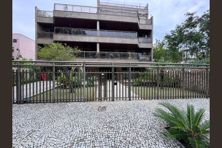 Apartamento para alugar com 90m², 2 quartos e 1 vaga Apartamento para alugar com 90m², 2 quartos e 1 vagaFachada