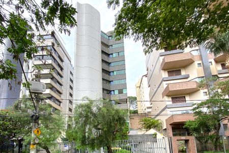 Apartamento à venda com 105m², 2 quartos e 2 vagas Apartamento à venda com 105m², 2 quartos e 2 vagasFachada