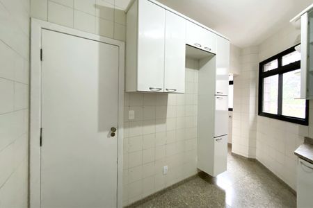 Apartamento à venda com 105m², 2 quartos e 2 vagas Apartamento à venda com 105m², 2 quartos e 2 vagasCozinha