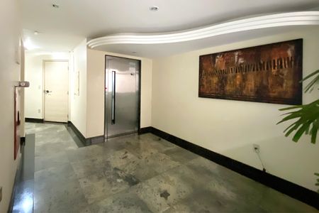 Apartamento à venda com 105m², 2 quartos e 2 vagas Apartamento à venda com 105m², 2 quartos e 2 vagasÁrea comum