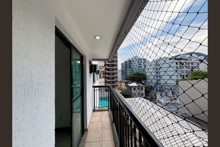 Apartamento para alugar com 111m², 3 quartos e 2 vagasVaranda da sala