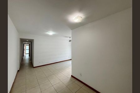 Apartamento para alugar com 111m², 3 quartos e 2 vagasSala