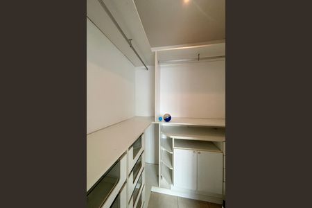 Apartamento para alugar com 111m², 3 quartos e 2 vagasQuarto 1 - armário