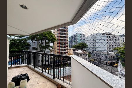 Apartamento para alugar com 111m², 3 quartos e 2 vagasQuarto 3 - varanda