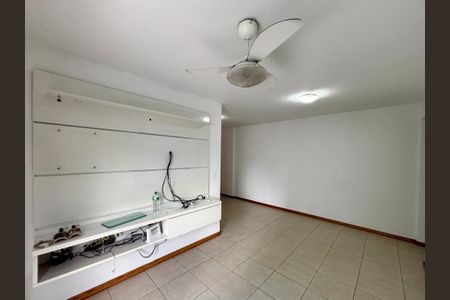 Apartamento para alugar com 111m², 3 quartos e 2 vagasSala