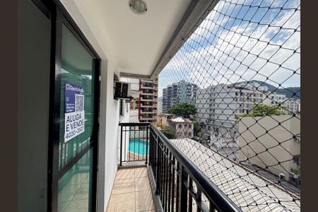 Apartamento para alugar com 111m², 3 quartos e 2 vagasPlaca