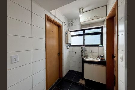 Apartamento para alugar com 111m², 3 quartos e 2 vagasÁrea de serviço