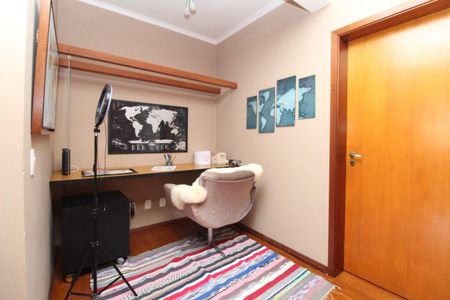 Hall de casa à venda com 3 quartos, 160m² em Guarujá, Porto Alegre