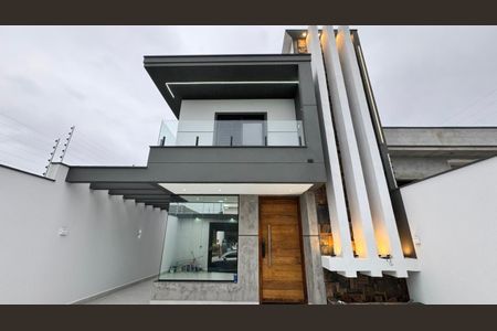 Casa para alugar com 200m², 3 quartos e 4 vagas Casa para alugar com 200m², 3 quartos e 4 vagasÁrea externa