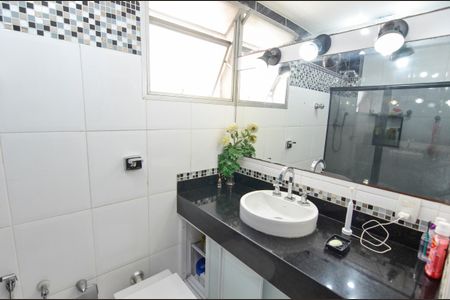Apartamento à venda com 224m², 3 quartos e 1 vaga Apartamento à venda com 224m², 3 quartos e 1 vagaBanheiro Social