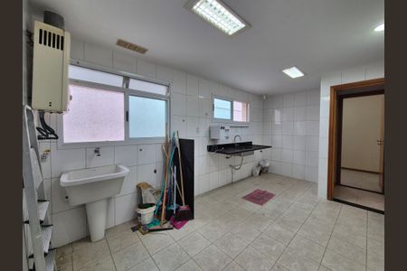 Apartamento à venda com 296m², 4 quartos e 3 vagasÁrea de Serviço 