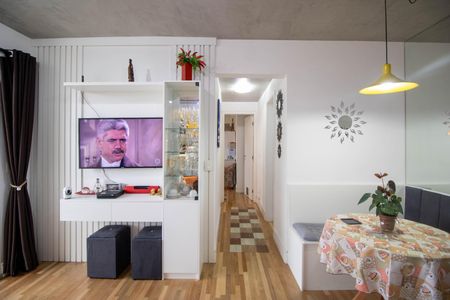 Apartamento à venda com 60m², 2 quartos e 1 vagaSala 