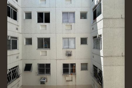 Vista do Quarto 1 de apartamento para alugar com 2 quartos, 40m² em Cavalcanti, Rio de Janeiro