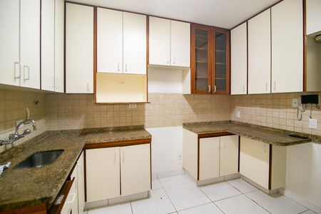 Apartamento para alugar com 114m², 3 quartos e 1 vagaCozinha