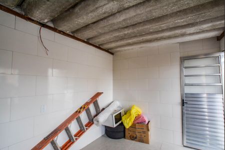 Casa à venda com 150m², 2 quartos e 2 vagasQuarto de Serviço