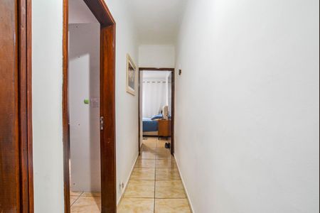 Casa à venda com 150m², 2 quartos e 2 vagasCorredor