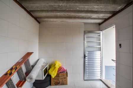 Casa à venda com 150m², 2 quartos e 2 vagasQuarto de Serviço