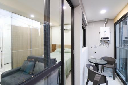 Varanda de kitnet/studio para alugar com 1 quarto, 27m² em Jardim das Acacias, São Paulo