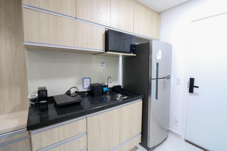 Studio de kitnet/studio para alugar com 1 quarto, 27m² em Jardim das Acacias, São Paulo